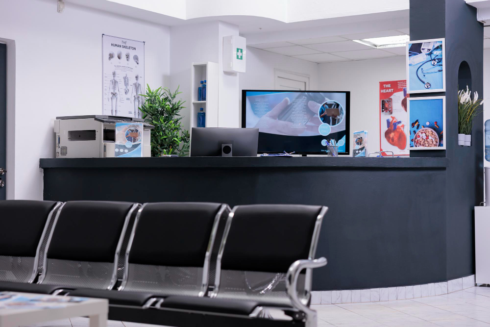 ANAF verifică clinicile medicale care au și alte activități, punându-le să plătească TVA pe toate serviciile. Recenziile online ale utilizatorilor au atras atenția Fiscului